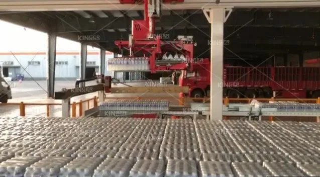 【小捷有话说】 10万+吨位，，，，42米高，，，，c7c7娱乐平台官网入口机械人打造冷链物流智能化系统计划，，，，助力冷链行业高质量生长！